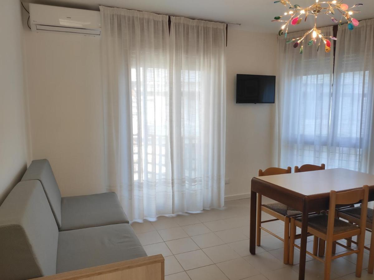 Appartamenti Lungomare Sabbiadoro Lignano Sabbiadoro Extérieur photo