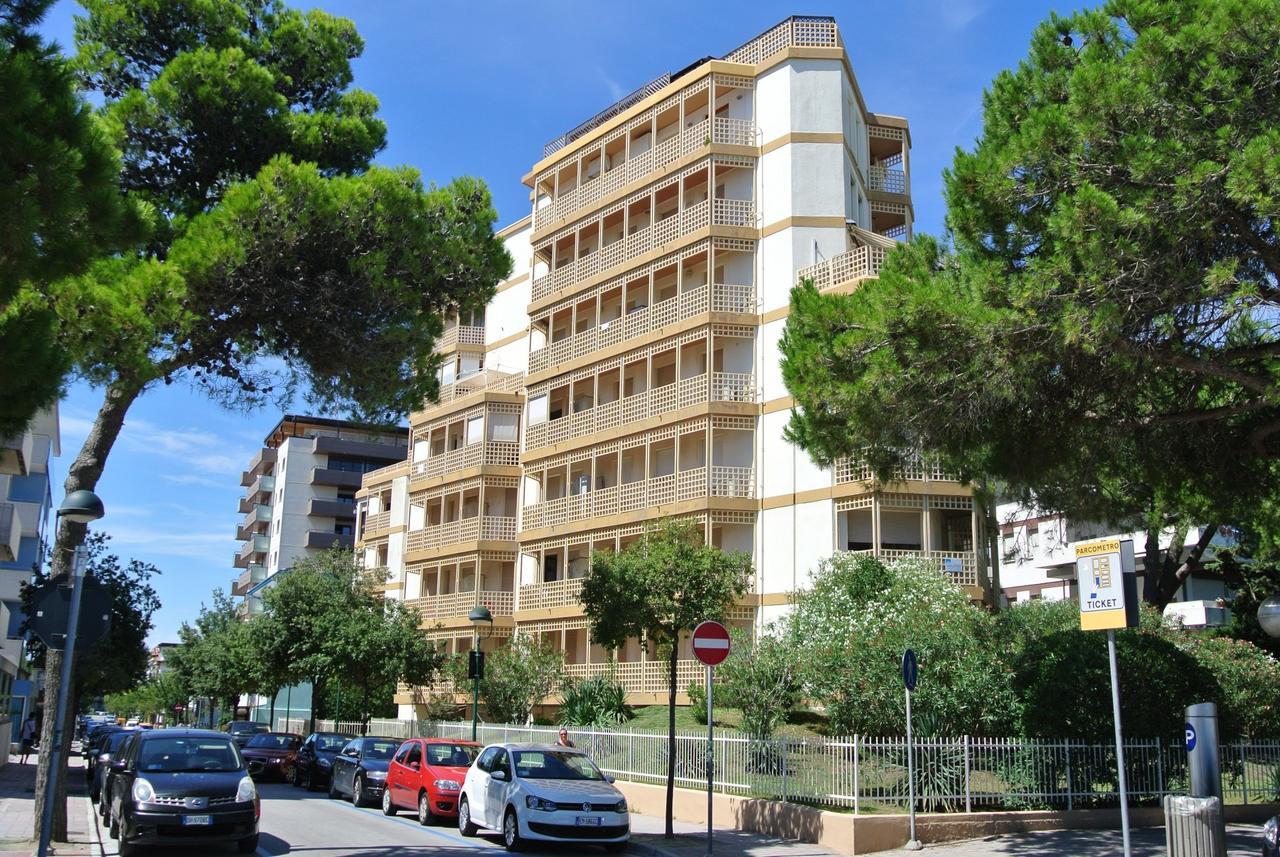 Appartamenti Lungomare Sabbiadoro Lignano Sabbiadoro Extérieur photo